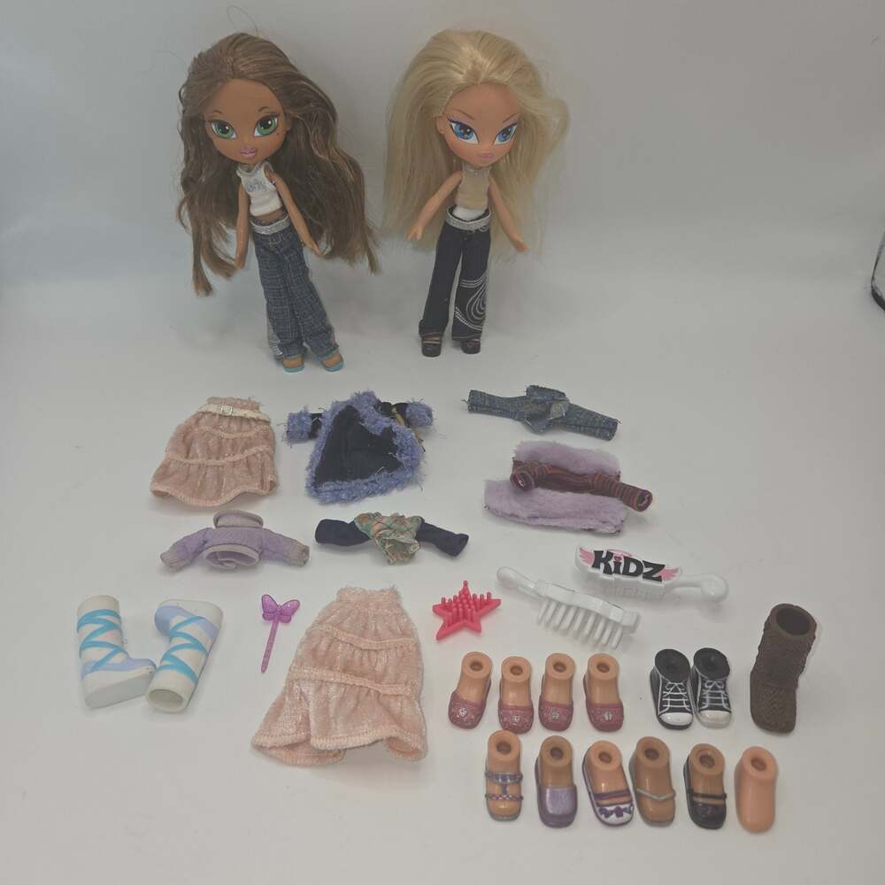 Vintage Bratz Kidz Yasmin + Cloe Doll Bundle with Extra Clothes + Shoes